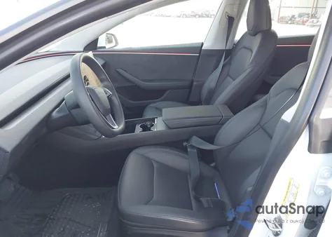 2024 Tesla Model 3 Long Range Dual Motor All-Wheel Drive z USA, uszkodzony, nr VIN 5YJ3E1EB8RF734124